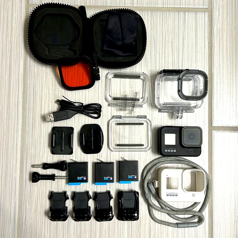 Go Pro 8 black + accessories